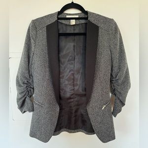 Fitted H&M Blazer with Cinched 3/4 Sleeves